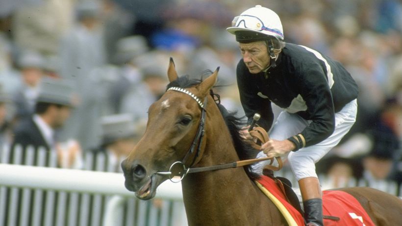 Morto a 86 anni il leggendario fantino Lester Piggott