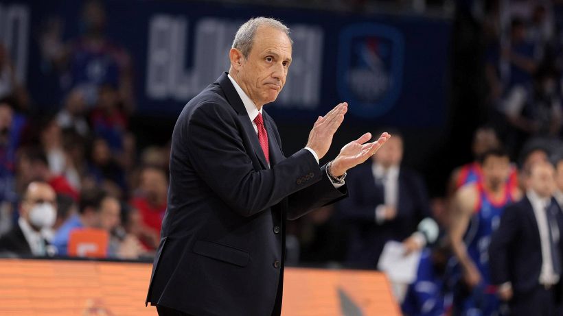 Basket, l'Olimpia risorta in Eurolega cade in campionato: critico Messina