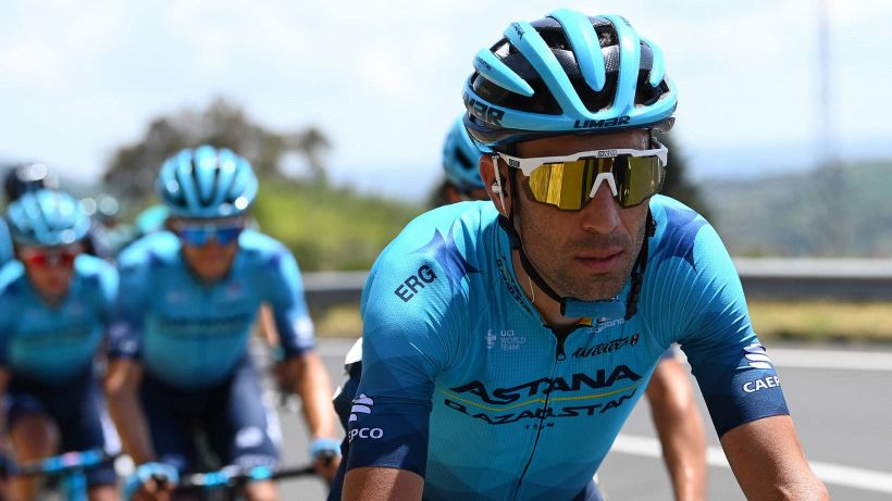 Giro d'Italia, annuncio fra le lacrime di Vincenzo Nibali