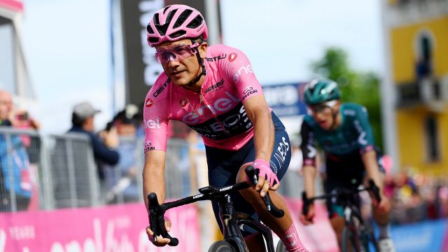 Giro d'Italia 2022, Carapaz: "Devo rimanere concentrato fino a Verona"