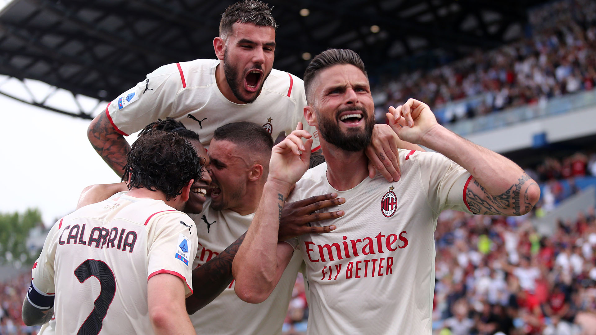 Il Milan è Campione D’Italia. Sassuolo Demolito, Tifosi In Delirio