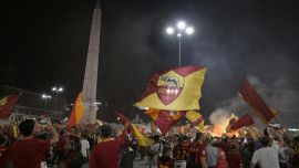 Roma, travolto lo Shakhtar all'Olimpico: scoppia la festa giallorossa