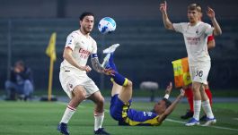 Milan, tifosi in delirio: Più forti di arbitro, Var e fatal Verona