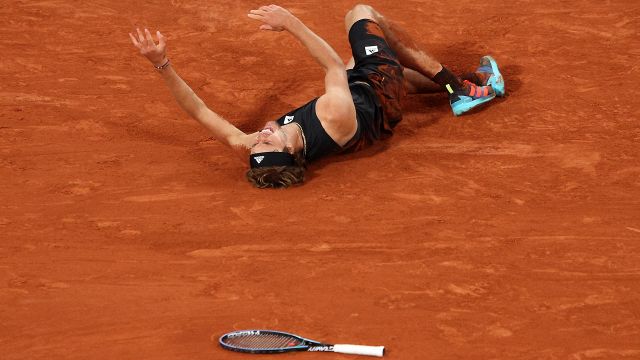 Roland Garros 2022: dramma Zverev che si infortuna, Nadal in finale