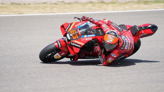 MotoGP, qualifiche Sachsenring: pole Ducati con Bagnaia su Quartararo