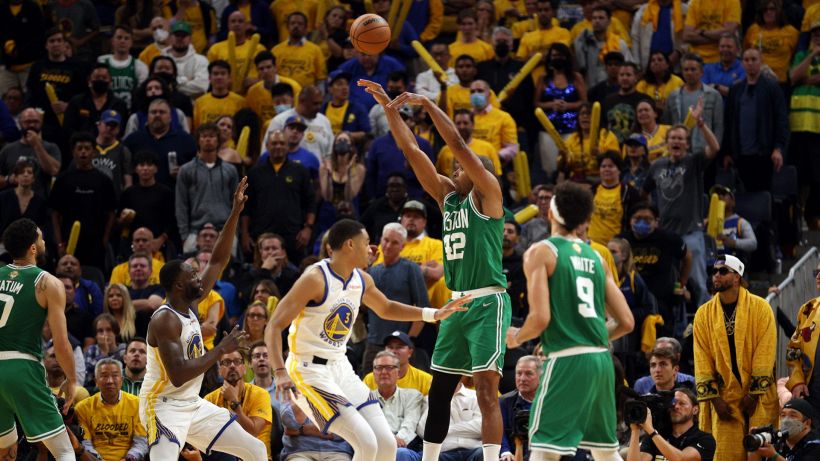 NBA, le Finals partono col botto: gara 1 ai Celtics