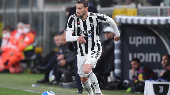 Juventus: ufficiale il rinnovo di De Sciglio fino al 2025