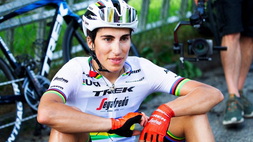 Ciclismo, addio Giro e Tour per Elisa Balsamo: trema anche l'Italia