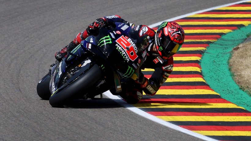 GP Germania MotoGP: cade Bagnaia, domina Quartararo