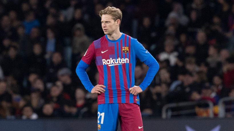 Manchester United, accordo trovato con De Jong: si tratta con il Barcellona