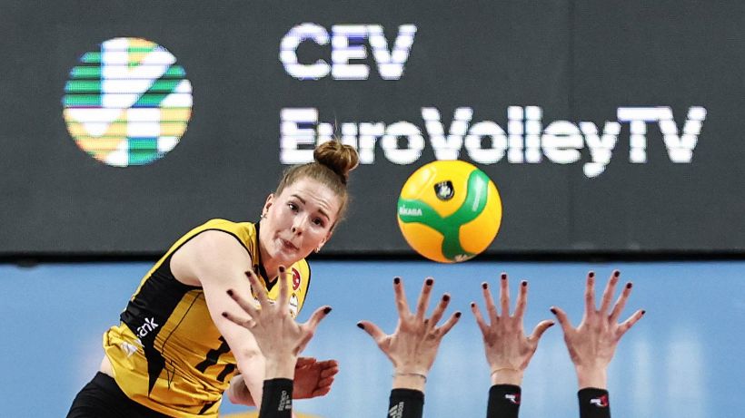 Volley donne, finale: Conegliano suda e vince con Milano