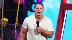 Guerra Ucraina, gli dicono di scappare per incontrare John Cena: la star WWE c'è davvero