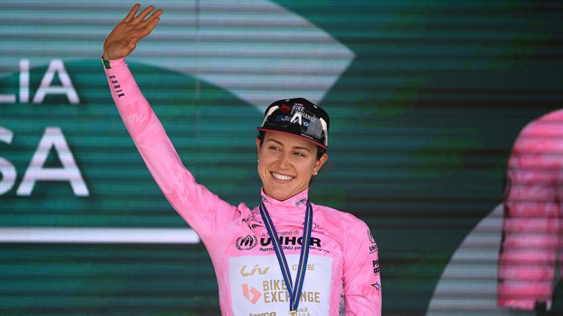 Giro Donne: Kristen Faulkner prma maglia rosa