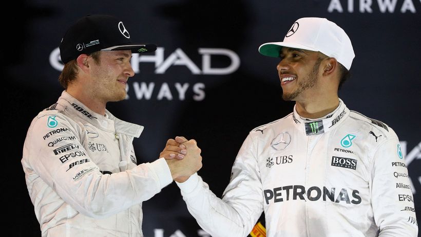 F1, Rosberg assolve Hamilton: "Sta guidando alla grande, come sempre"