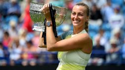 WTA Eastbourne: trionfa Kvitova, Ostapenko dominata in finale