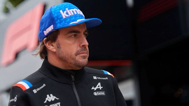 F1, Alonso: "Danneggiato il fondo, peccato"
