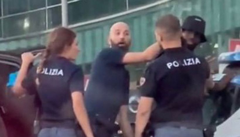 La polizia ferma e perquisisce Bakayoko a Milano: il video della reazione
