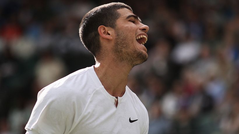 Wimbledon 2022: Djokovic e Alcaraz travolgenti, lo spagnolo sfida Sinner