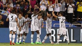 La Juve pareggia 2-2 in rimonta nell'amichevole contro il Barcellona: le foto