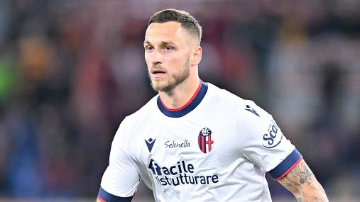 Bologna, su Arnautovic spunta il Manchester United