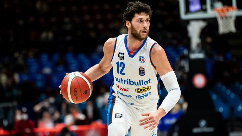 Basket Lba: Verona firma Imbrò e Napoli Zanotti