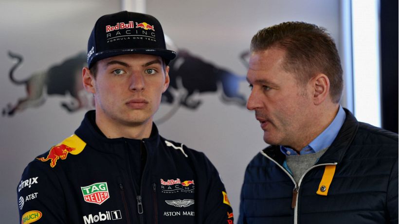 Jos Verstappen è impietoso: "La Ferrari sbaglia sempre"