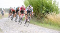 Tour de France 2022: Pogacar dà spettacolo sul pavé, vince Clarke. Van Aert ancora in giallo