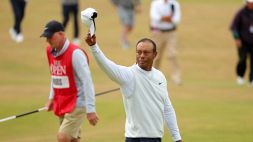 Golf, Tiger Woods si commuove nell'addio al British Open di St Andrews