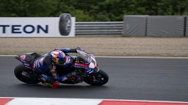 Superbike, Razgatlioglu si prende la Superpole Race a Most