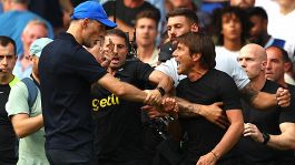 Antonio Conte scatenato contro Tuchel, le foto choc della rissa