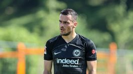 Juventus, Kostic potrebbe sbarcare a Torino già oggi