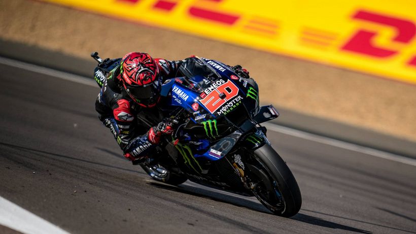 MotoGP, Silverstone: Quartararo sale in cattedra nelle FP2, male Bagnaia