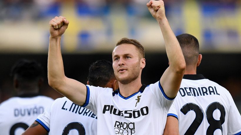 L'Atalanta vince a Verona e va in testa. La Salernitana strapazza la Sampdoria