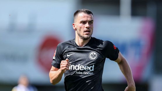 Juventus, è il giorno di Kostic ma nel mirino c'è un altro attaccante