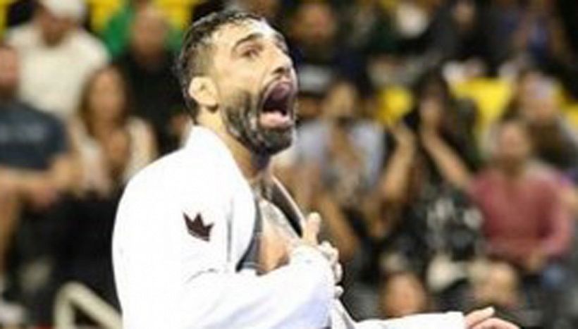 La leggenda del jujitsu Leandro Lo ucciso da un proiettile alla testa in un locale a San Paolo: a colpirlo un poliziotto