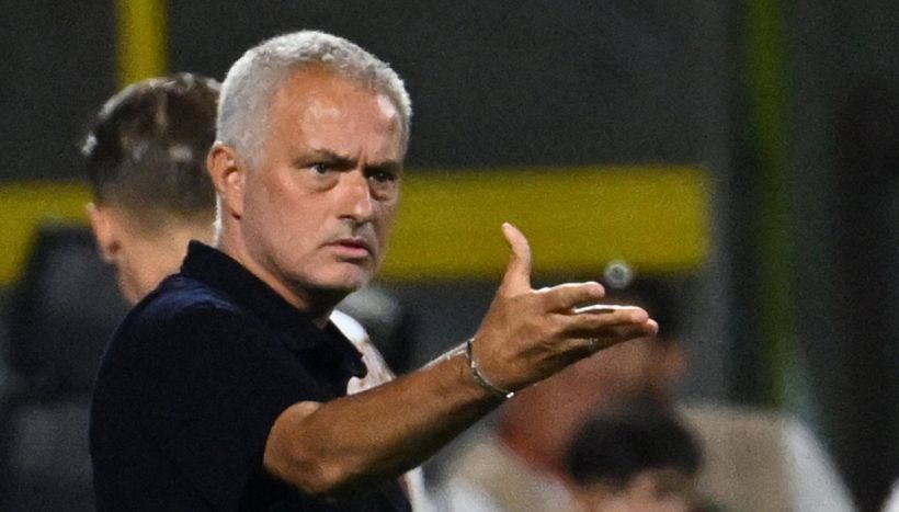 Roma, Mourinho ora è diventato il Normal One: quante critiche dopo nuovo ko