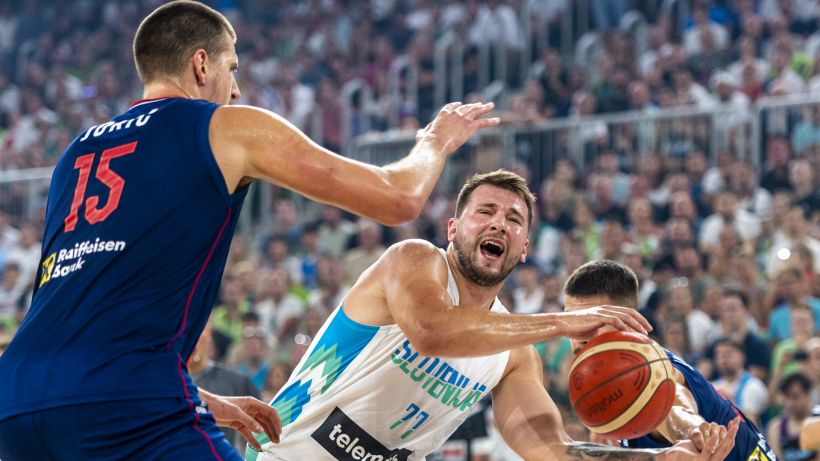 Verso Eurobasket: la Slovenia di Doncic batte la Serbia di Jokic all'overtime