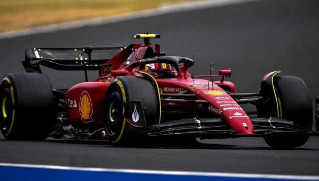 F1, GP d'Ungheria: l'assurda vicenda del sacchetto di plastica nelle prese d'aria della Ferrari di Sainz