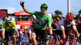 Vuelta a Espana 2022, terza tappa: bis di Bennett, Affini maglia rossa