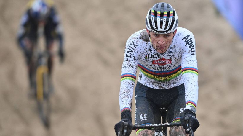 Ciclismo, Van der Poel spiega il fallimento al Tour