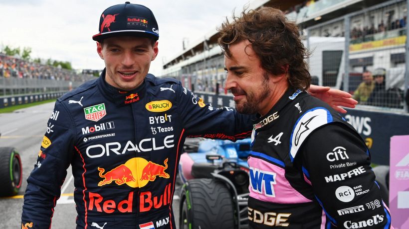 Red Bull, Verstappen: “Il prossimo anno, attenzione ad Alonso in Aston Martin”