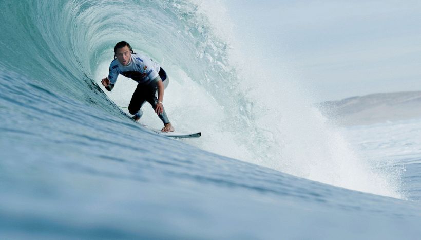 Il campione di surf Chris Davidson muore dopo un'aggressione subita all'ingresso di un pub