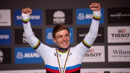 Ciclismo, Remco Evenepoel scioglie le riserve sul Giro d'Italia