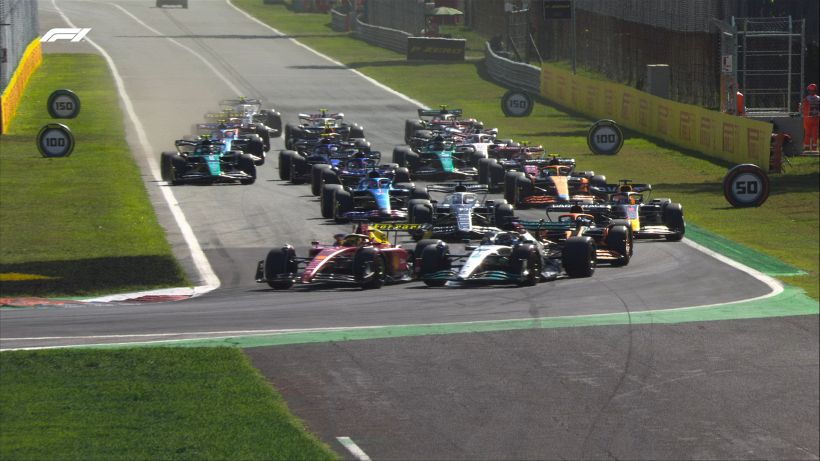 F1, Gp Italia: Verstappen vince su Leclerc nel finale di corsa che non c'è. Rivivi la gara