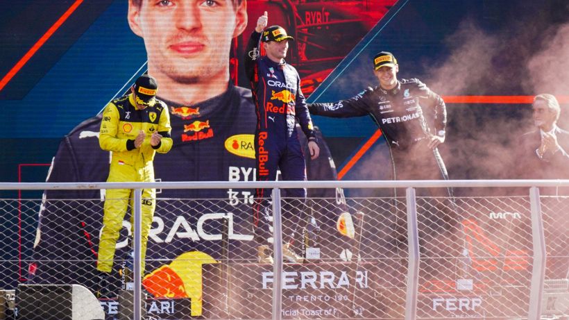 F1, a Singapore match point per un Verstappen a caccia di record