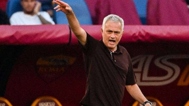 Roma, Mourinho: "C'era rigore su Zaniolo, forse doveva buttarsi"