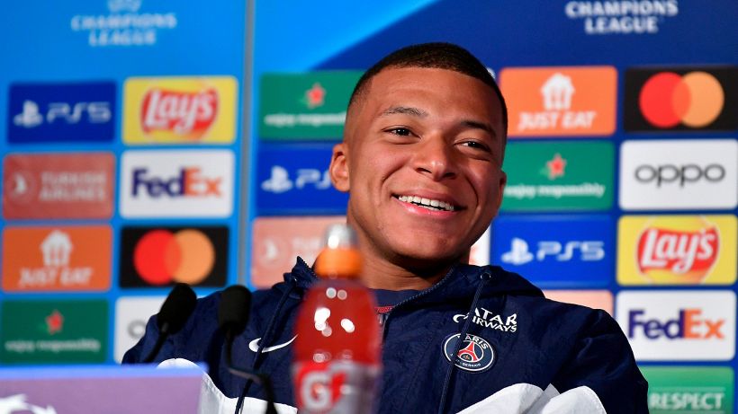 Mercato Mbappé: irrompe la Premier League. Real Madrid out, sfida Guardiola-Klopp