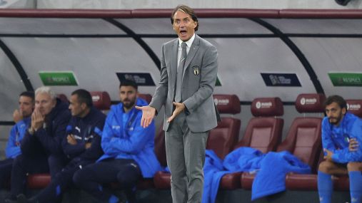 Calcio, Mancini: "Dopo l'Europeo non so perché sono rimasto"
