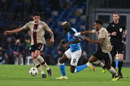 La moviola di Napoli-Ajax, arbitri tedeschi abbonati a rigorini contro le italiane