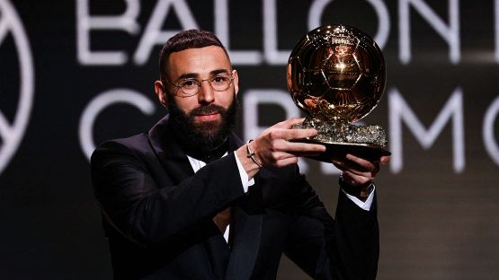 Benzema, storico Pallone d'Oro: le foto della cerimonia, quanti vip!